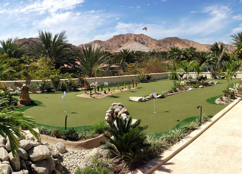 backyard putting course in Phoenix Arizona